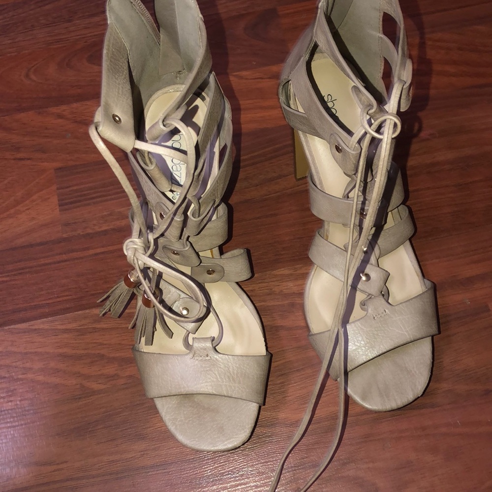 Mauve open toed heels